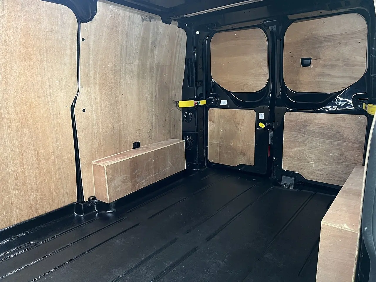 2023 Ford Transit Custom, photo 2