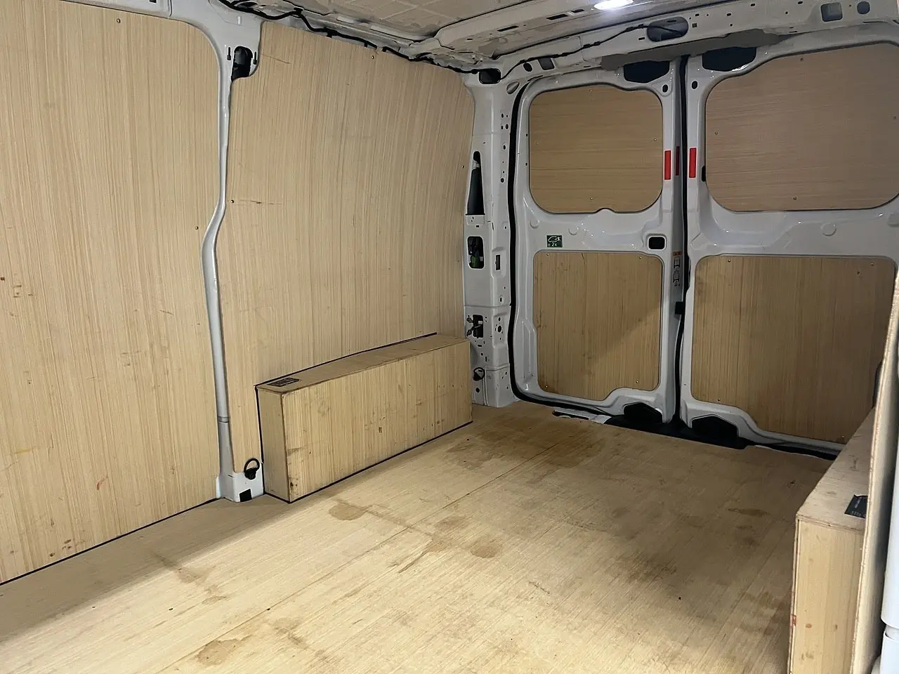 2024 Ford Transit Custom, photo 2