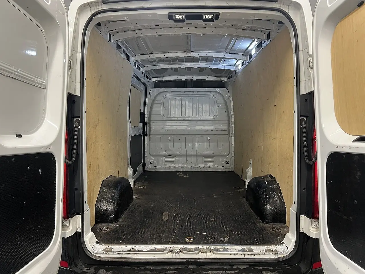 2024 Maxus Deliver 9, photo 2