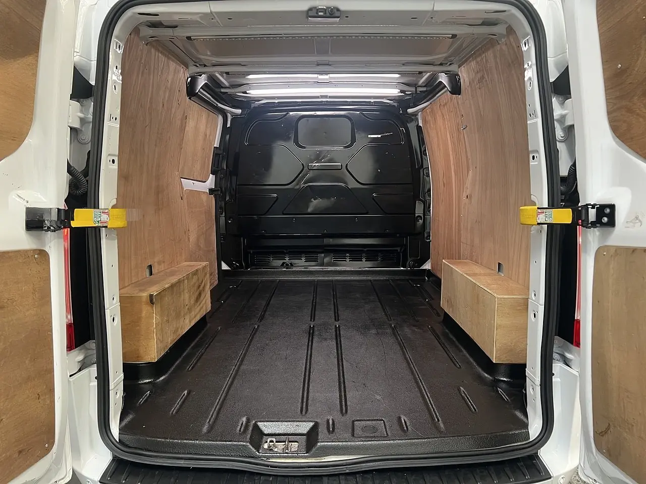 2024 Ford Transit Custom, photo 3