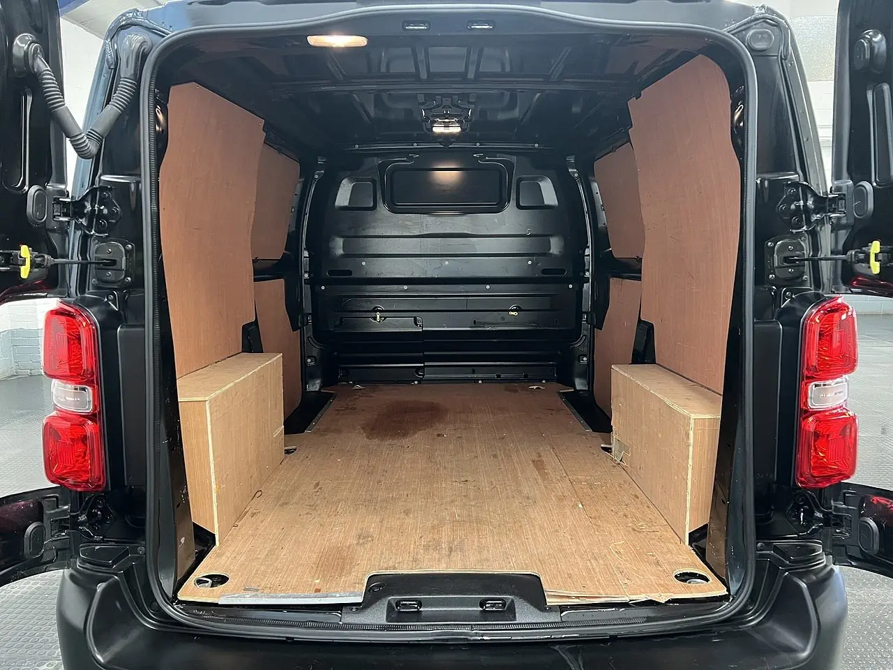 2023 Citroen Dispatch, photo 3