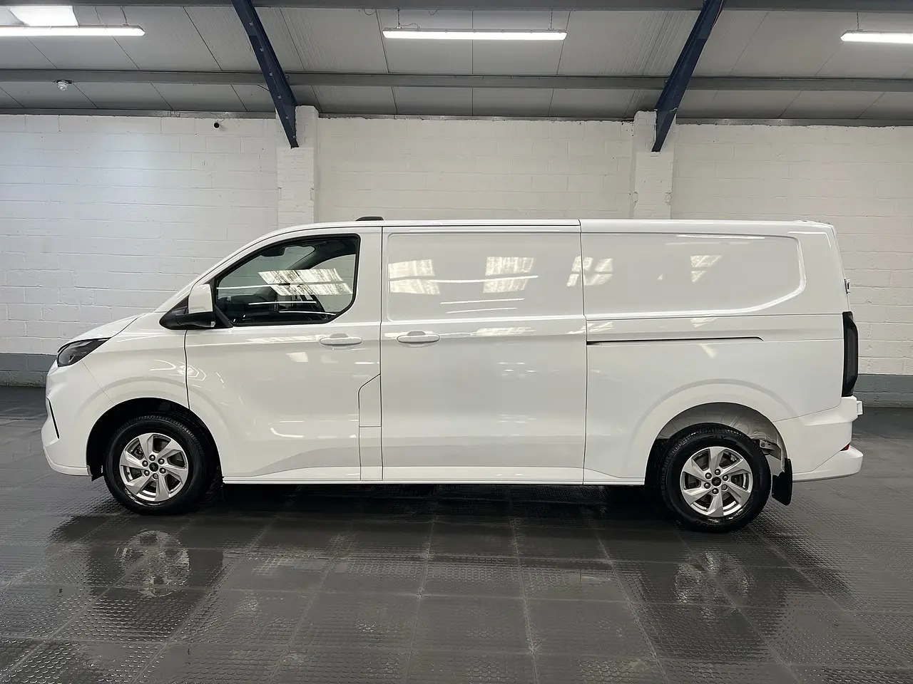 2024 Ford Transit Custom