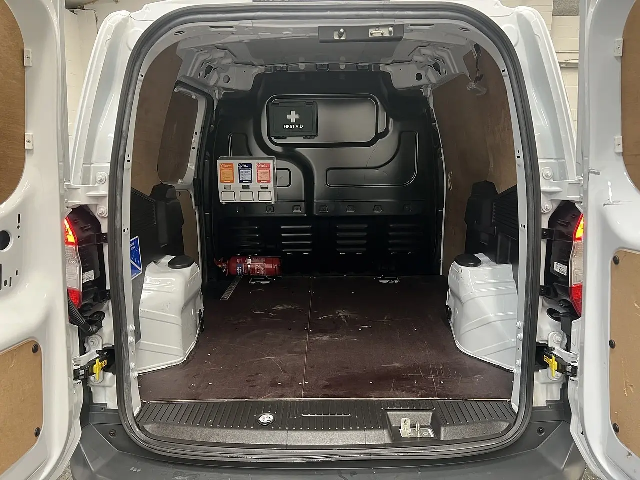 2019 Ford Transit Courier, photo 3