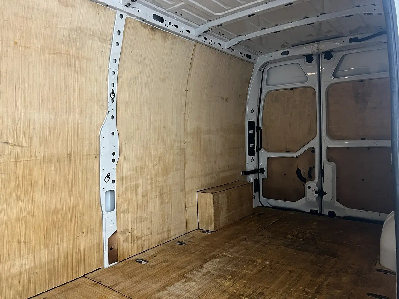 2023 Nissan Interstar, photo 2