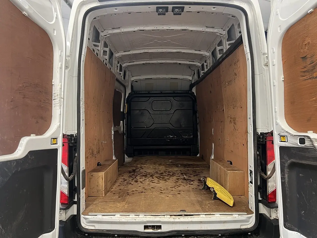 2023 Ford Transit, photo 2