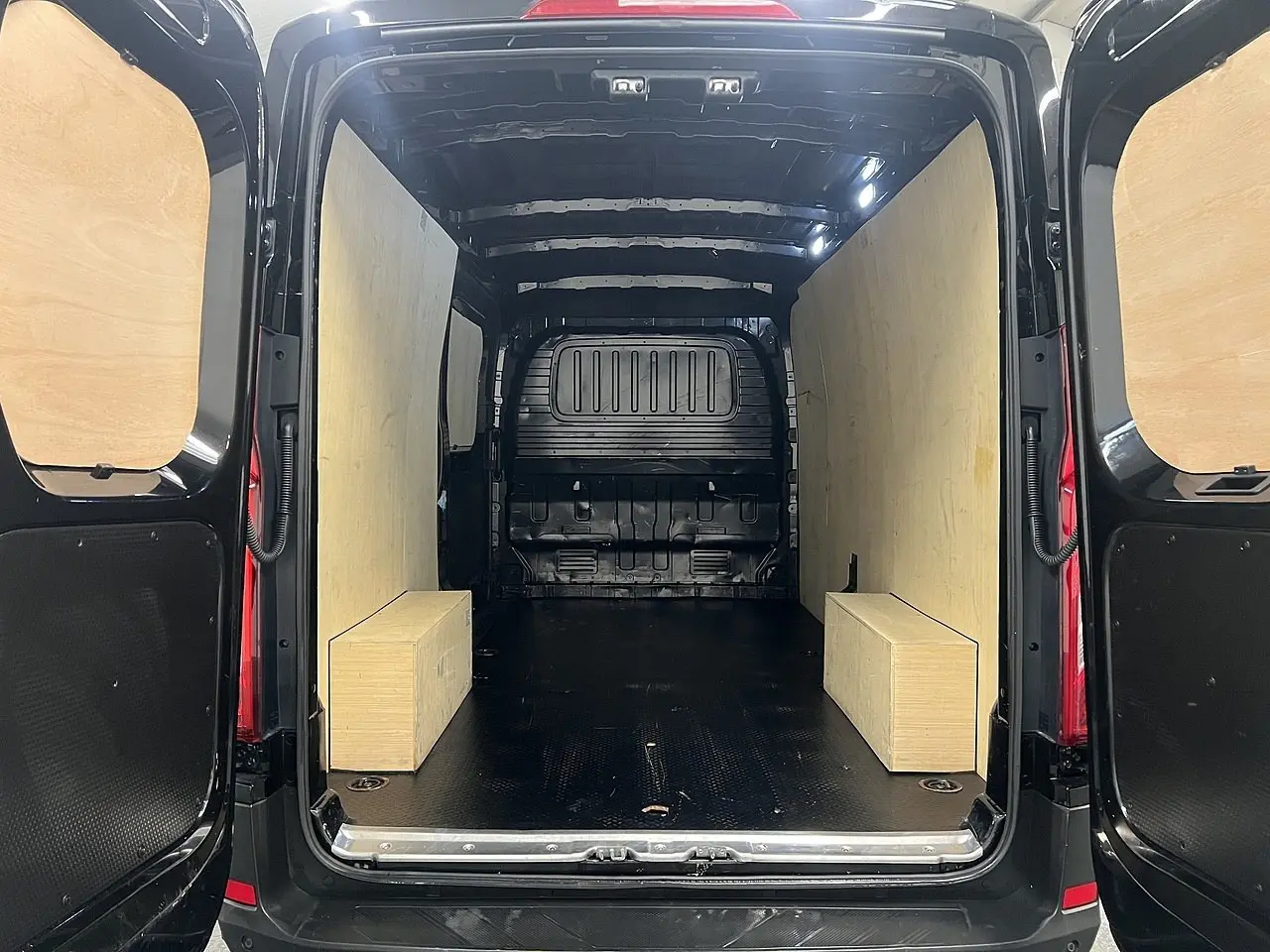 2023 Maxus Deliver 9, photo 3