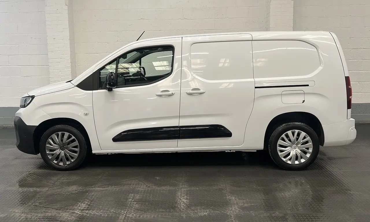 2024 Peugeot Partner