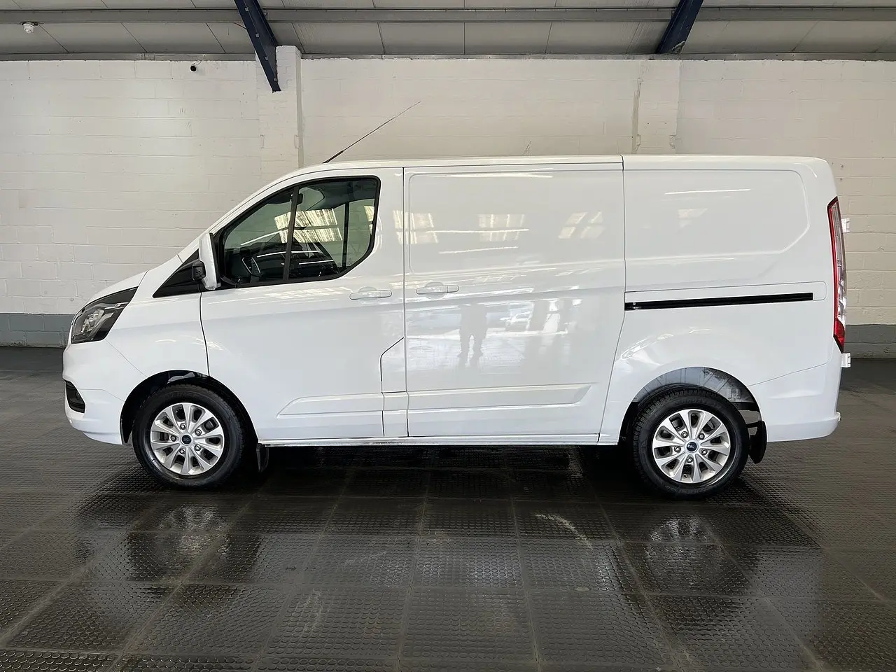 2023 Ford Transit Custom