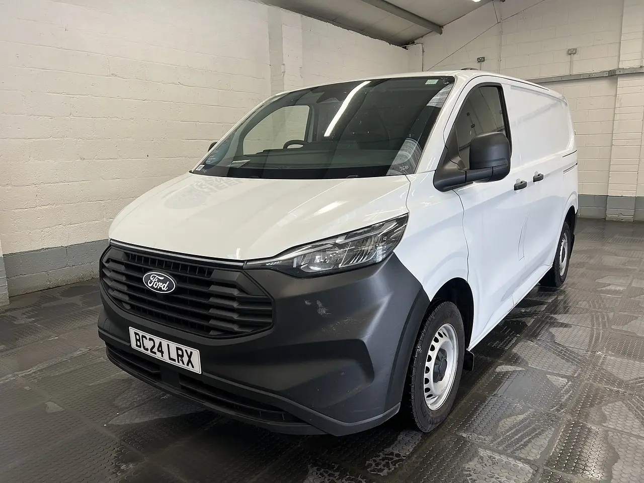 2024 Ford Transit Custom