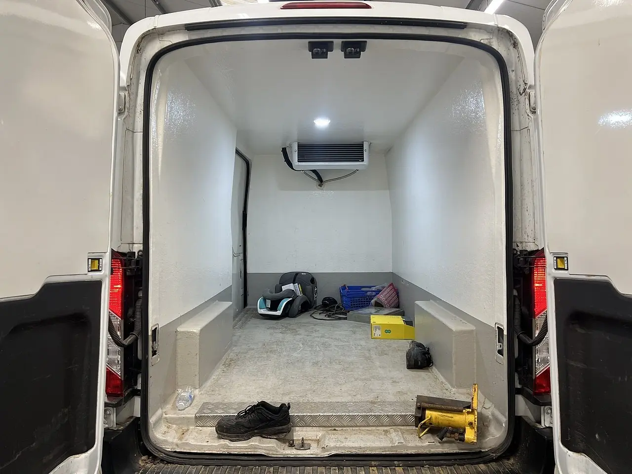 2023 Ford Transit, photo 2