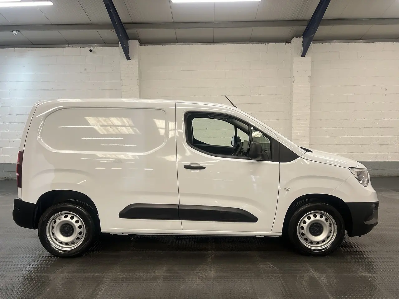 2023 Vauxhall Combo, photo 9