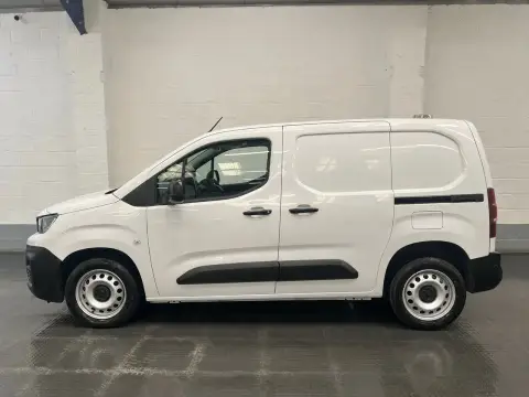 2023 Peugeot Partner