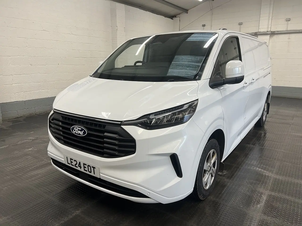 2024 Ford Transit Custom
