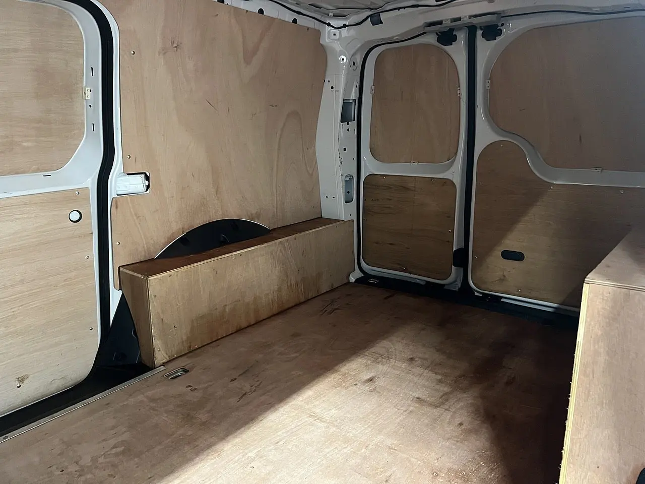 2025 Volkswagen Caddy Maxi, photo 2
