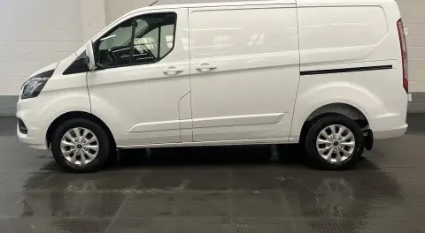 2024 Ford Transit Custom