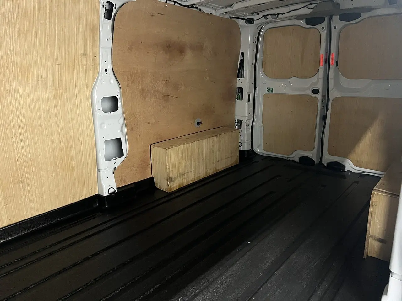 2024 Ford Transit Custom, photo 2