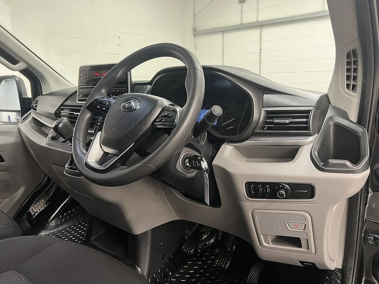 2023 Maxus Deliver 9, photo 5