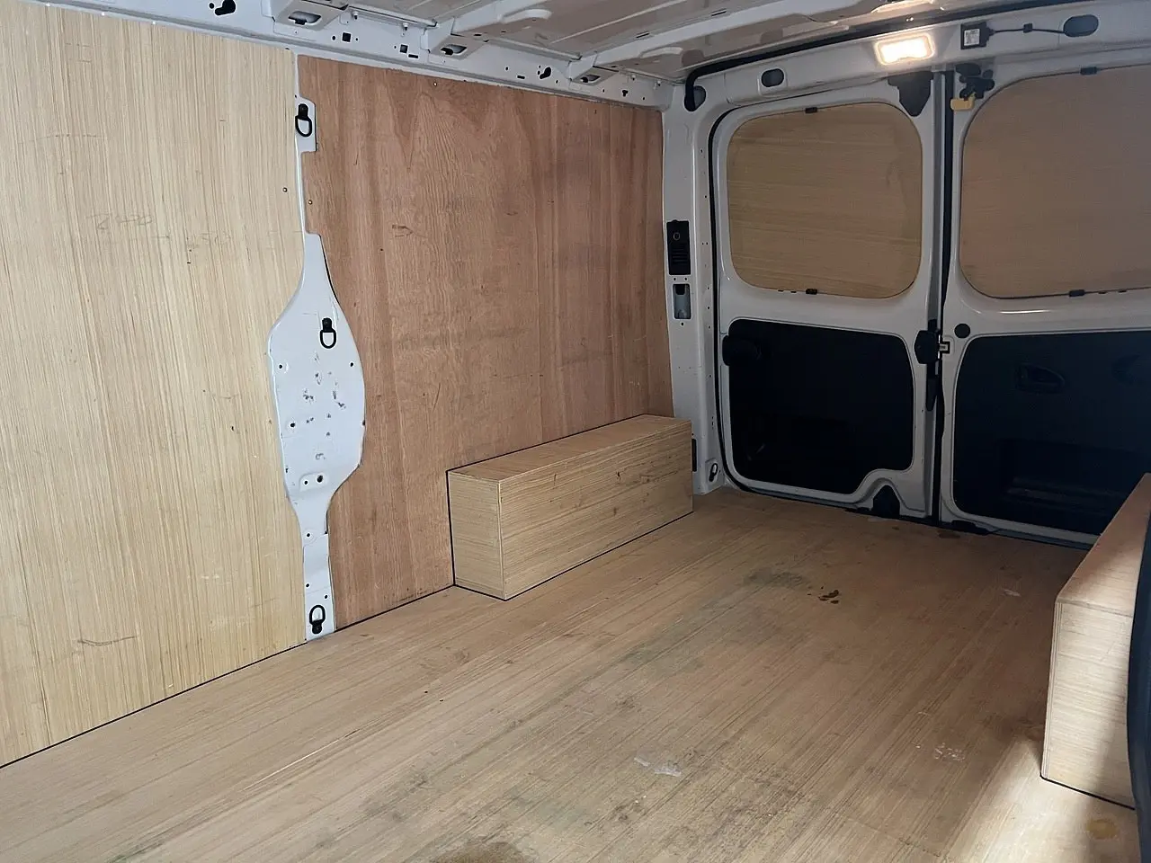 2023 Renault Trafic, photo 2
