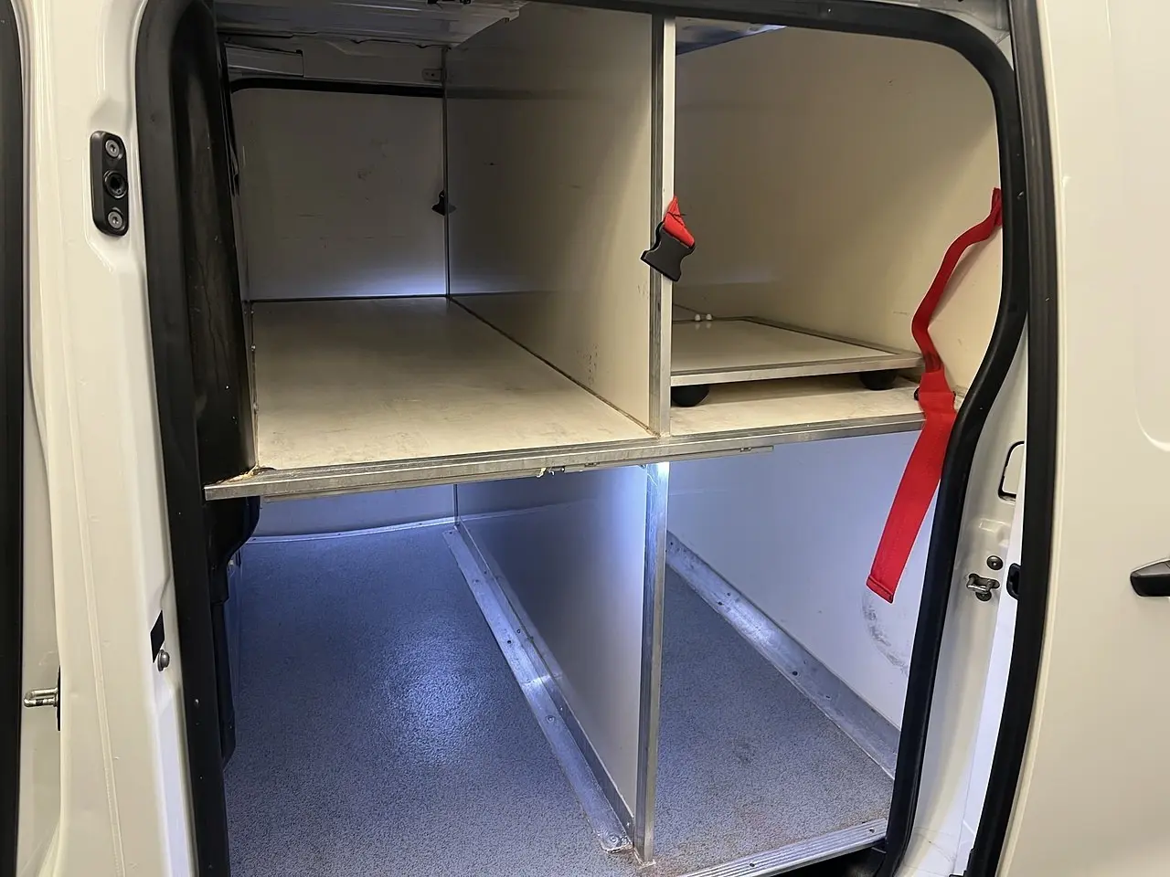 2020 Vauxhall Vivaro, photo 2