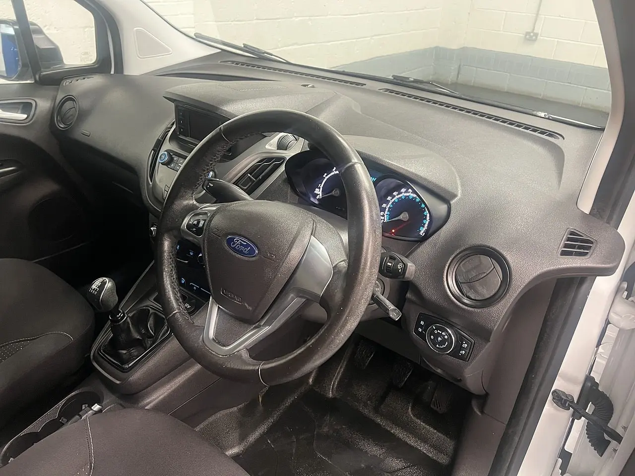 2020 Ford Transit Courier, photo 5