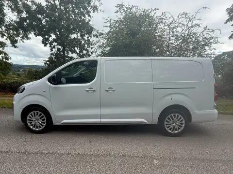 2023 Peugeot Expert
