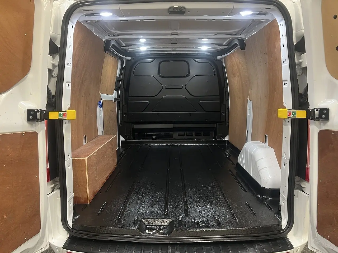 2022 Ford Transit Custom, photo 3