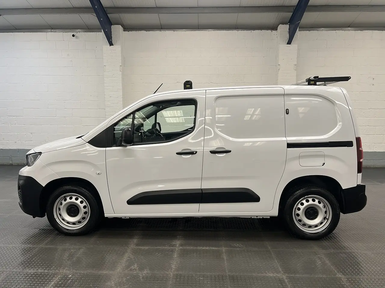 2023 Peugeot Partner
