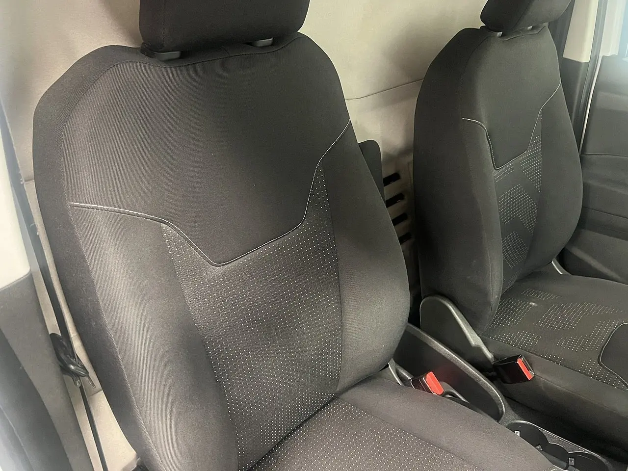 2020 Ford Transit Courier, photo 6