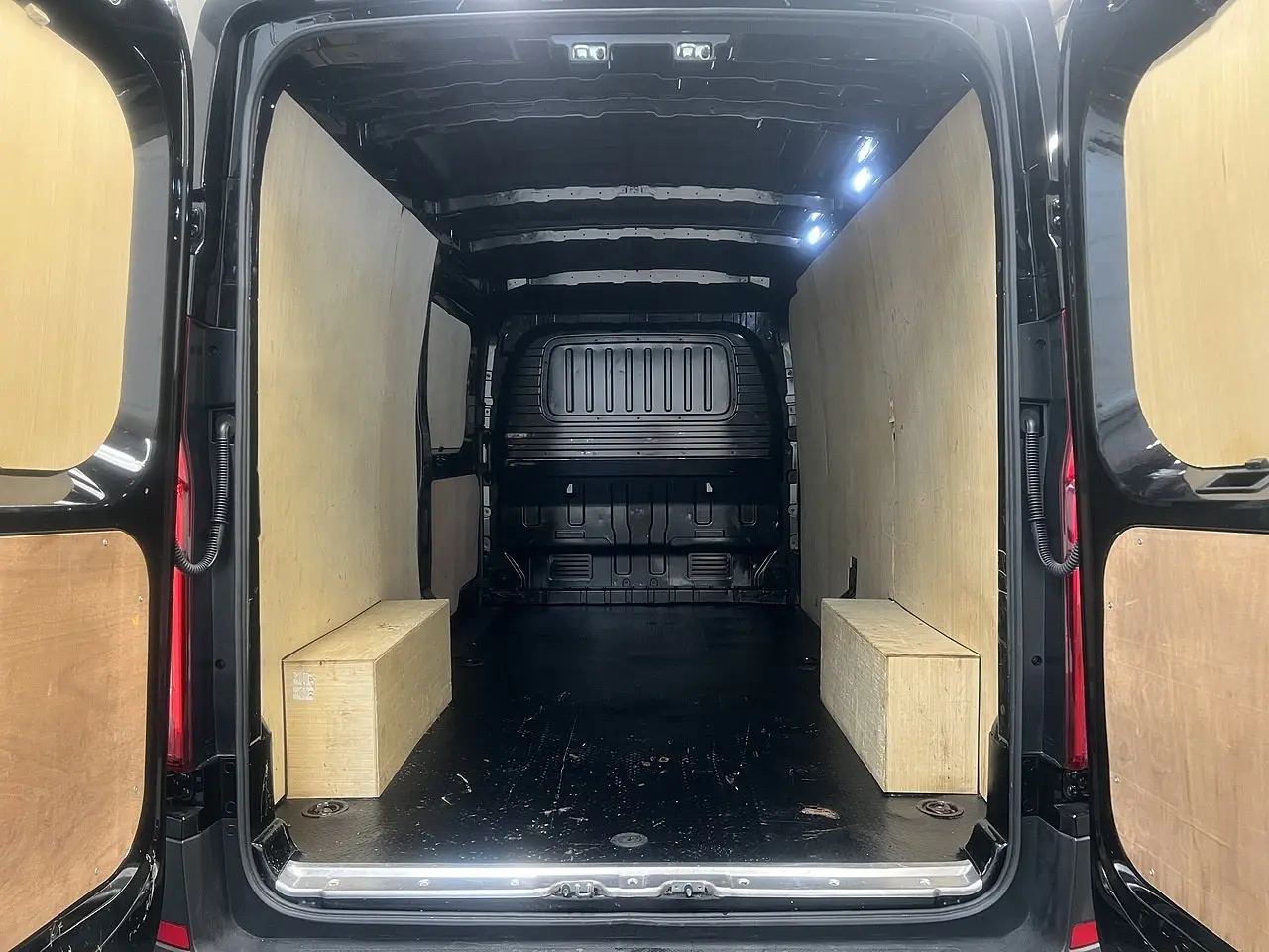 2023 Maxus Deliver 9, photo 3