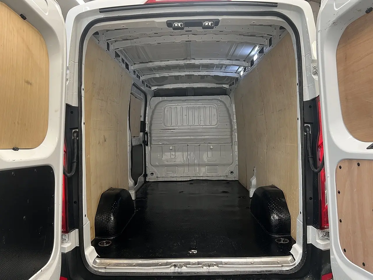 2023 Maxus Deliver 9, photo 3