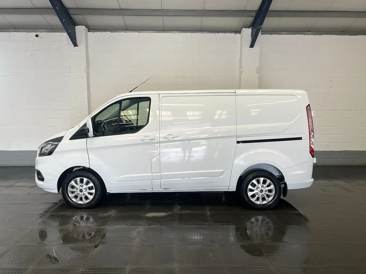 2023 Ford Transit Custom