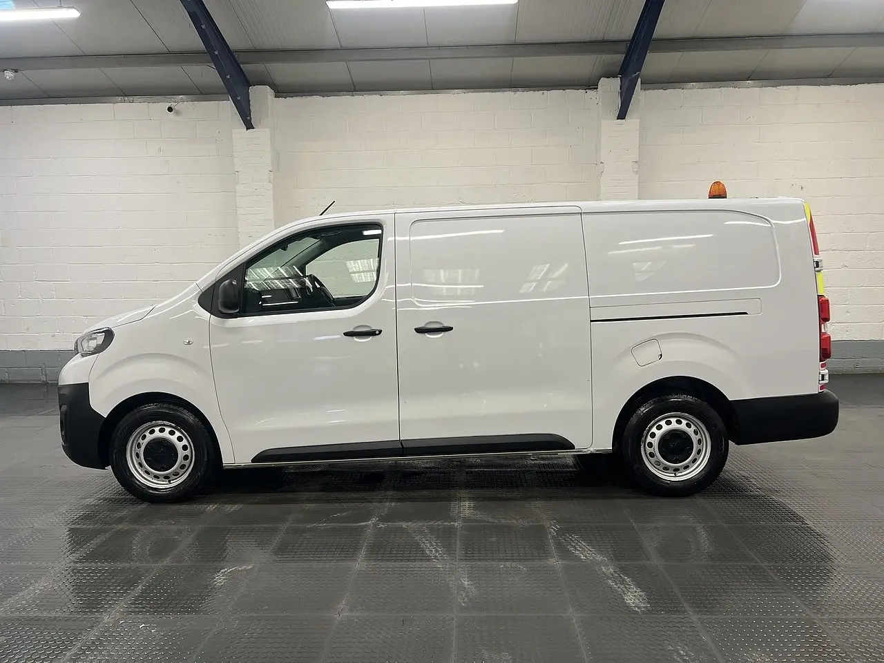 2023 Peugeot Expert