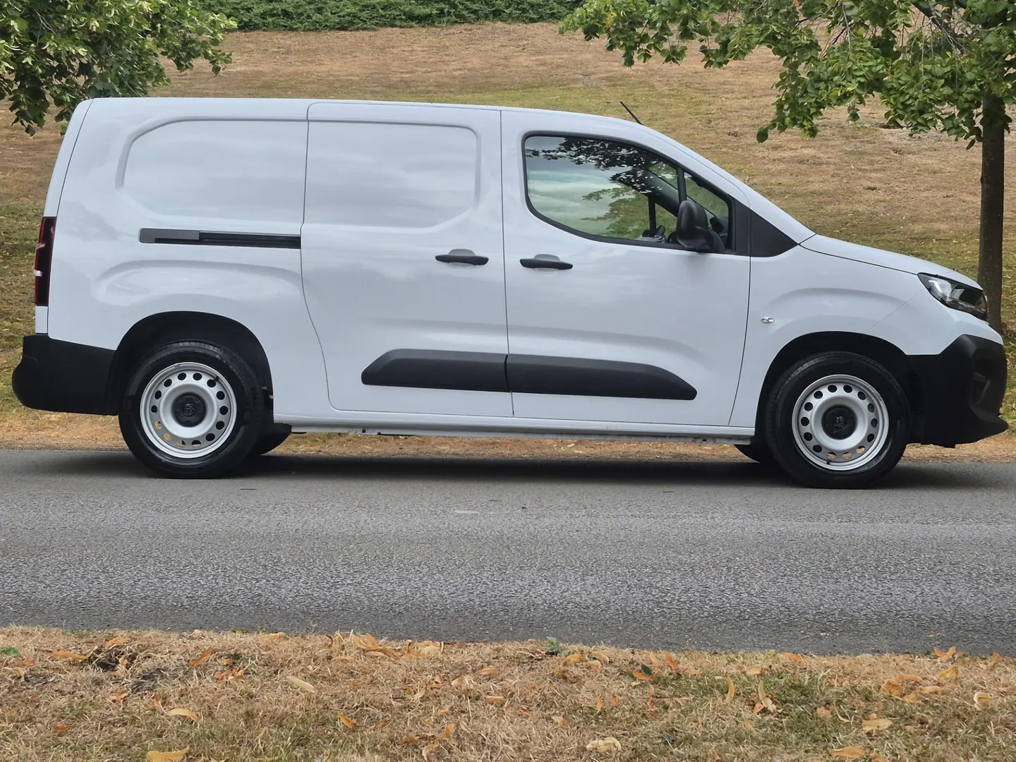 2024 Peugeot Partner