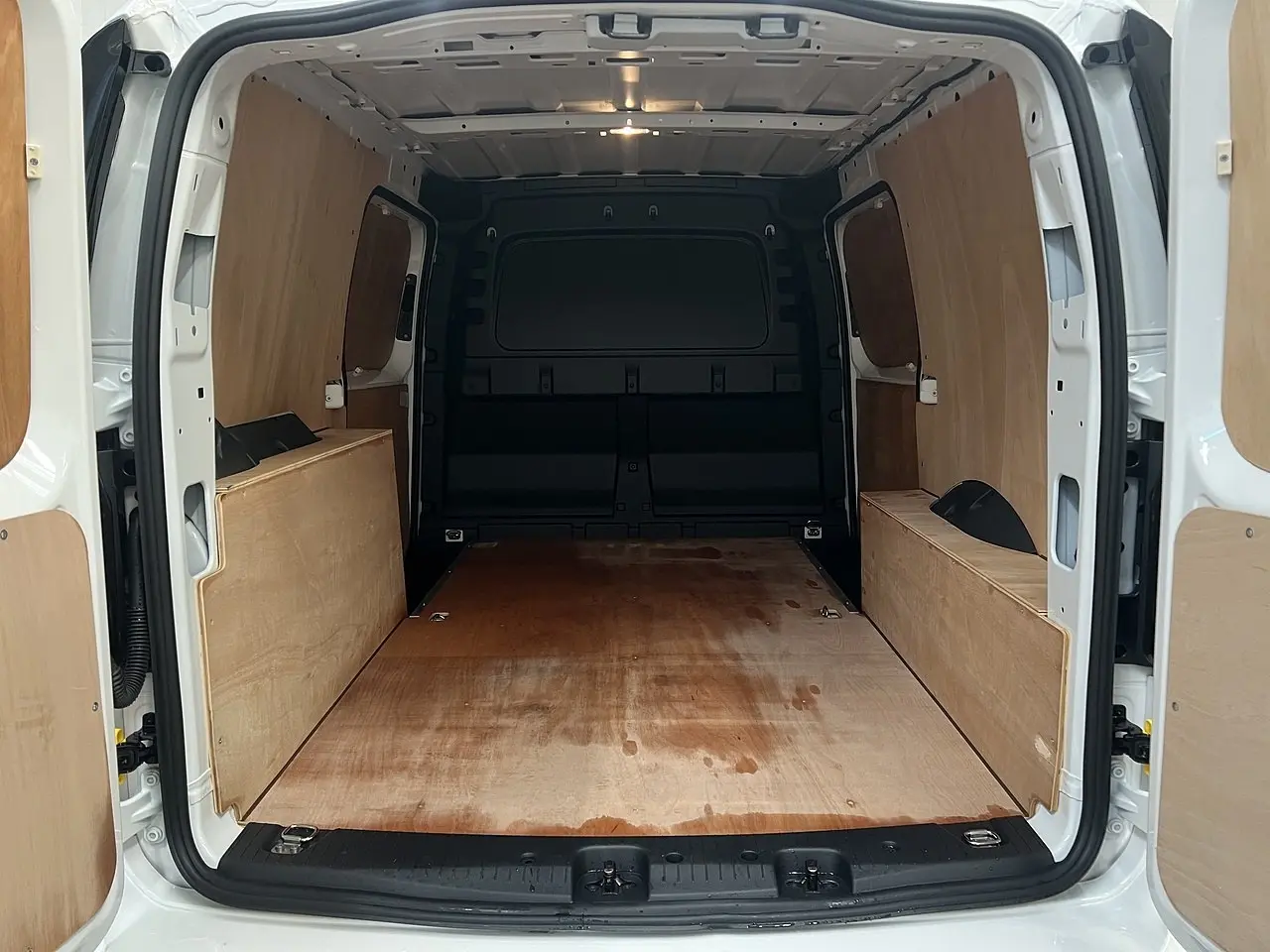 2025 Volkswagen Caddy Maxi, photo 3
