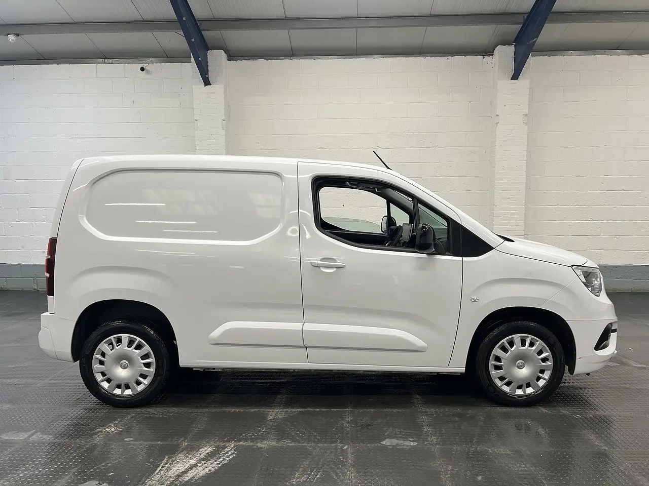 2023 Vauxhall Combo, photo 9