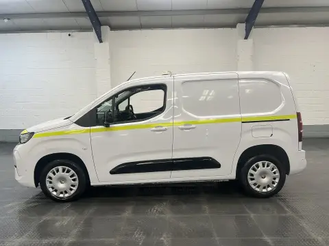 2024 Vauxhall Combo