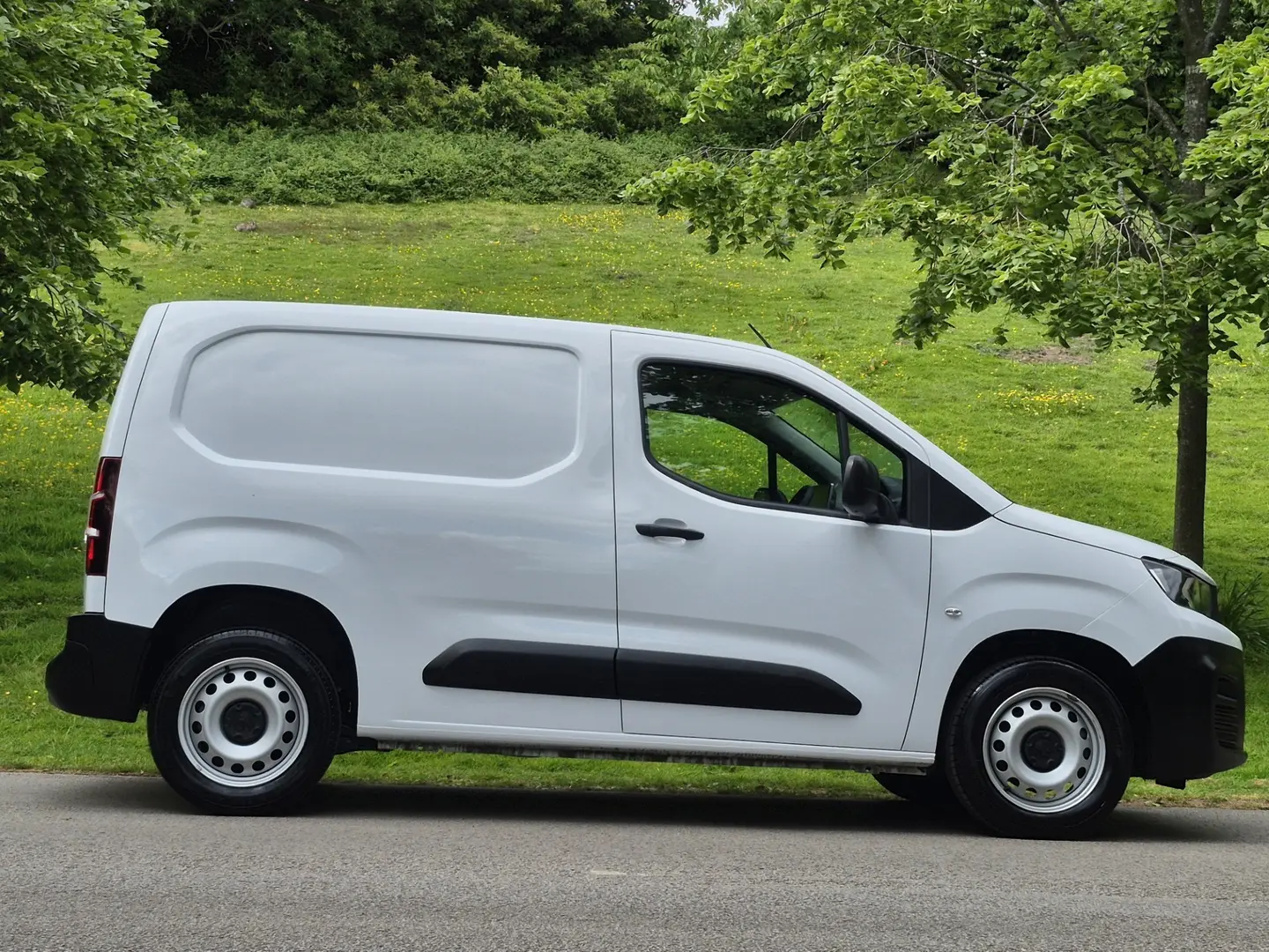 2023 Peugeot Partner