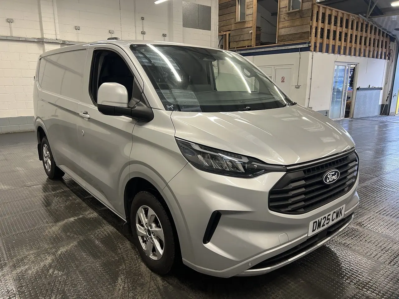 2025 Ford Transit Custom, photo 5