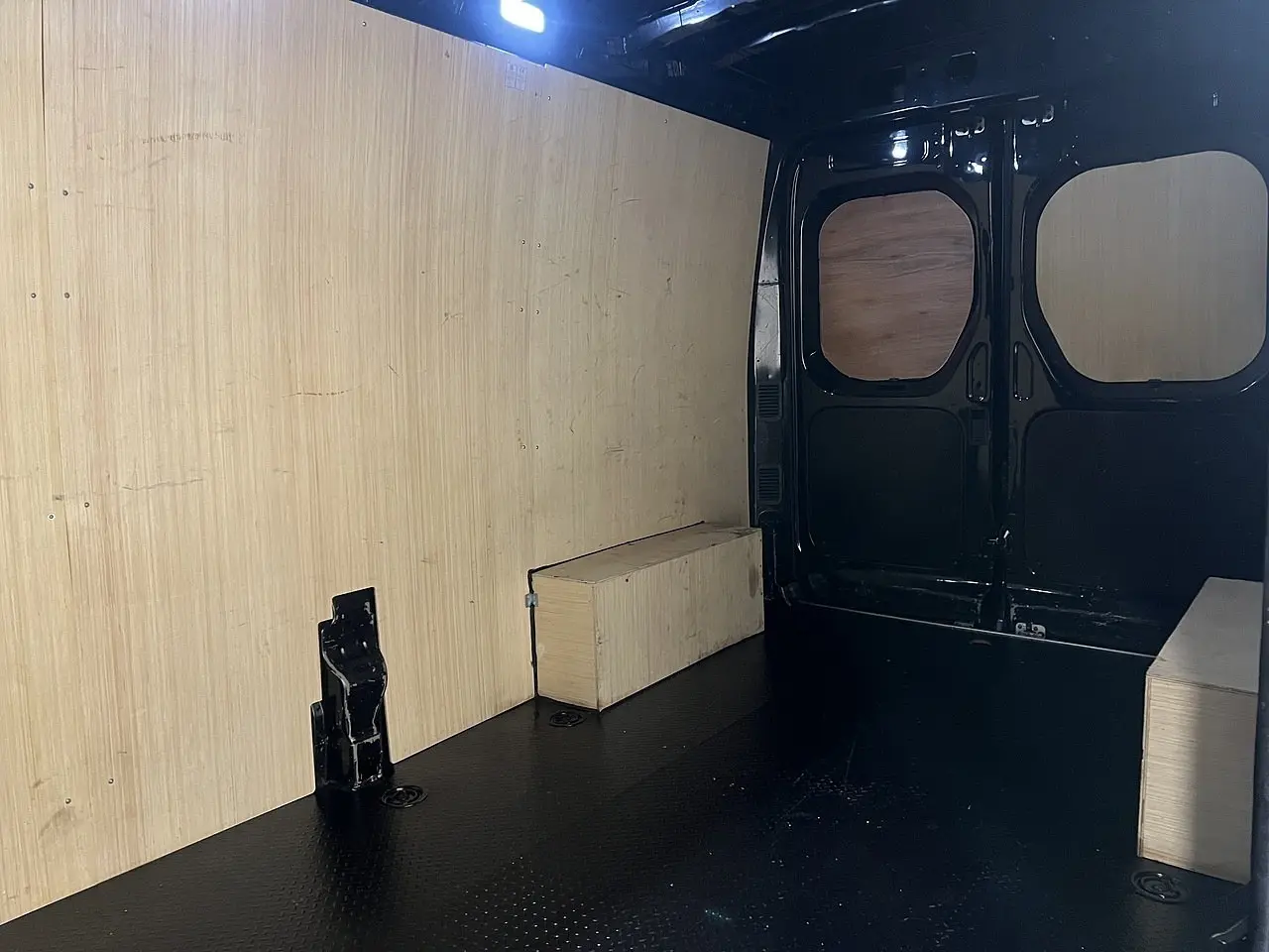 2023 Maxus Deliver 9, photo 2