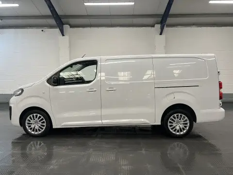 2023 Peugeot Expert