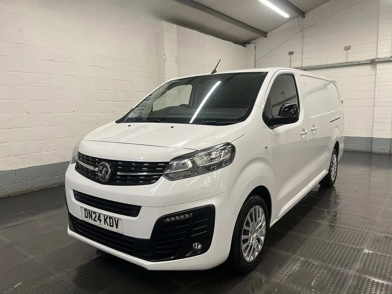 2024 Vauxhall Vivaro, photo 8