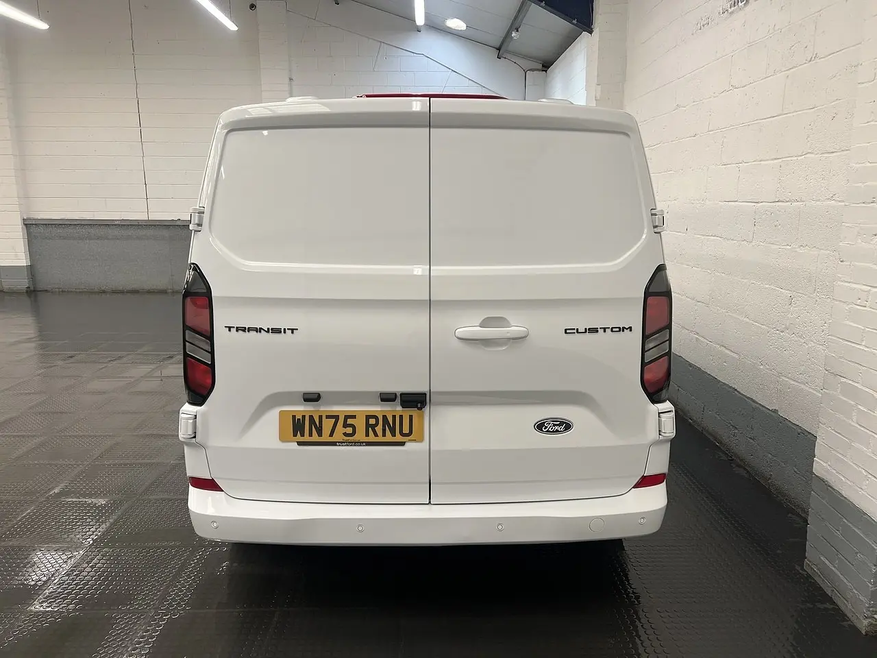2025 Ford Transit Custom, photo 4