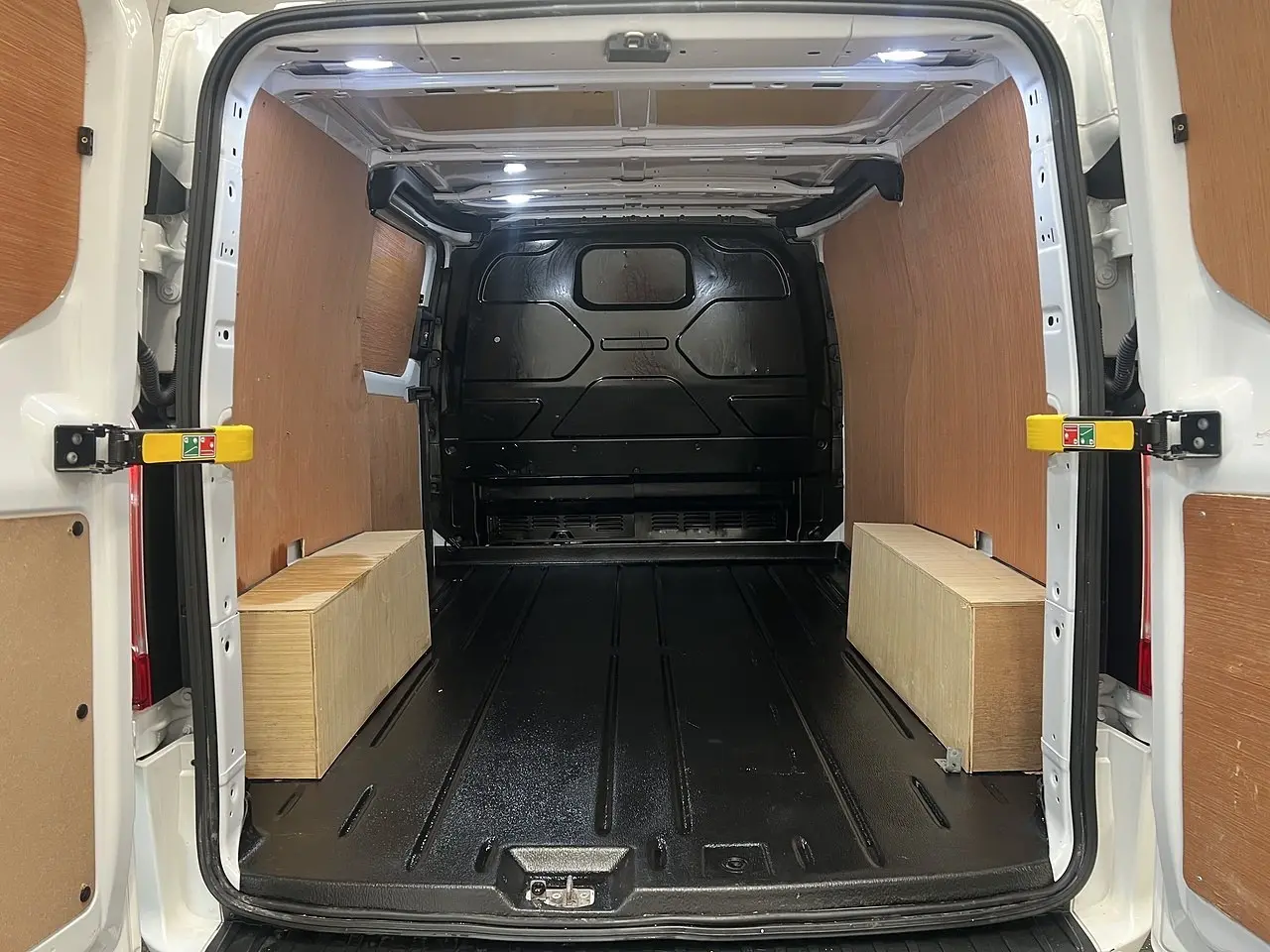 2022 Ford Transit Custom, photo 3