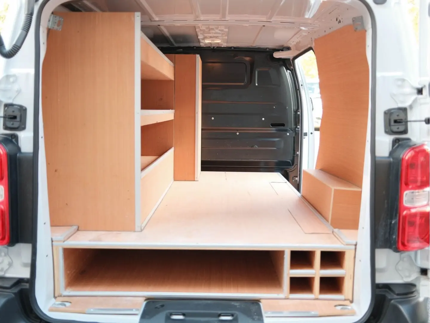 2026 Vauxhall Vivaro, photo 2