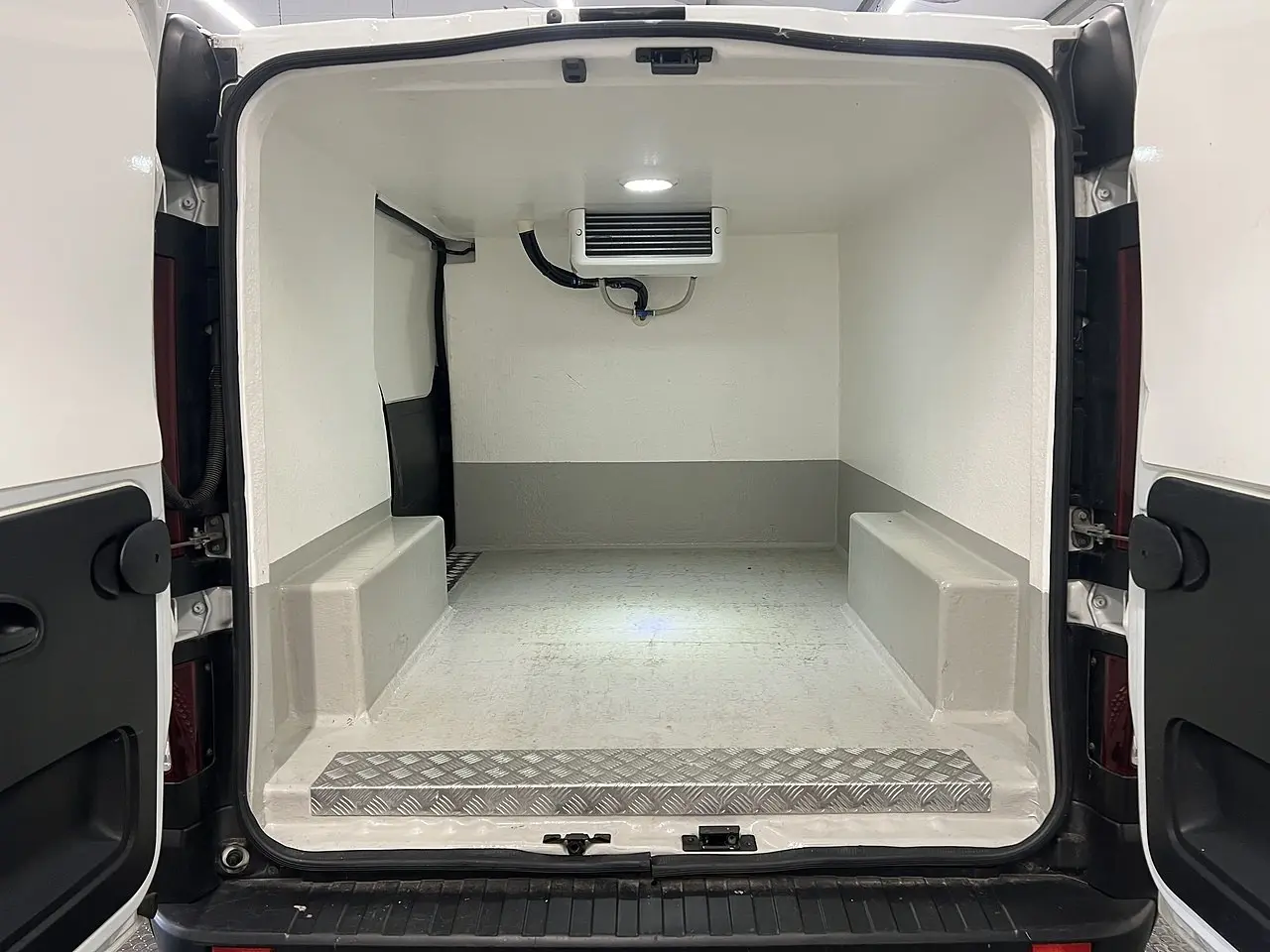 2024 Renault Trafic, photo 2