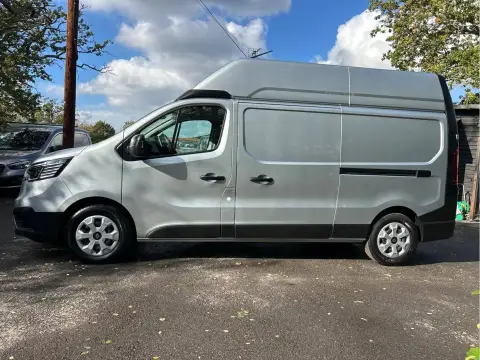 2025 Renault Trafic