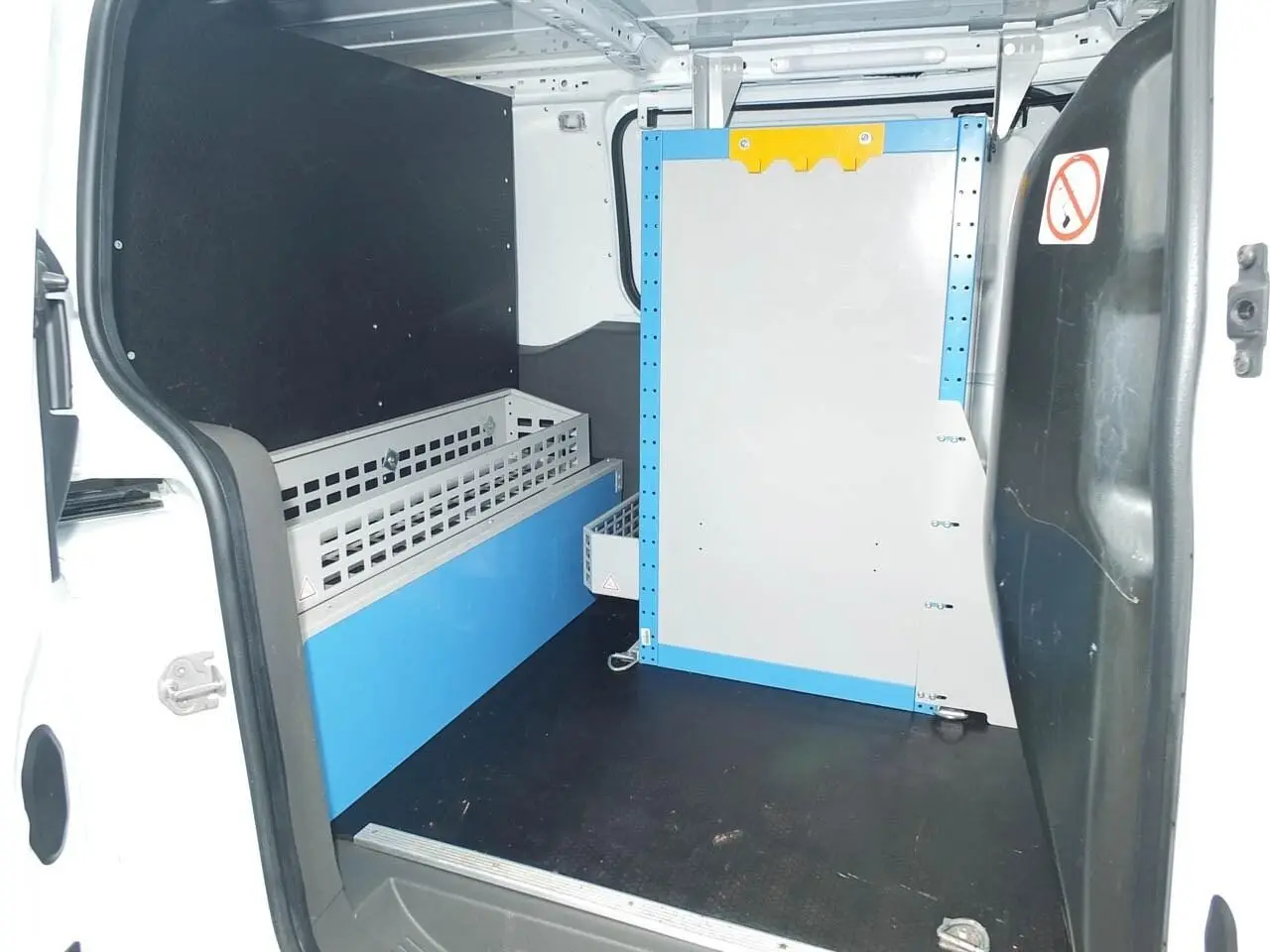 2020 Ford Transit Connect, photo 2
