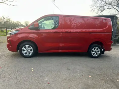 2024 Ford Transit Custom