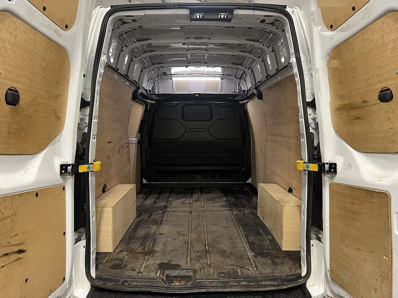 2023 Ford Transit Custom, photo 2