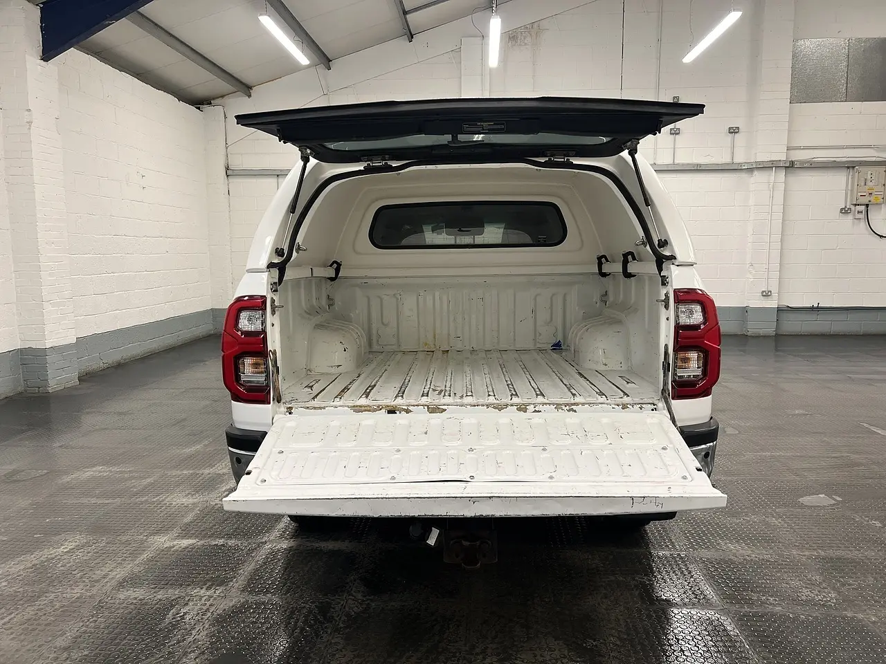 2021 Toyota Hilux, photo 3